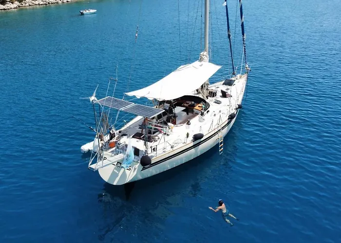 Sailboat On Board Katánie
