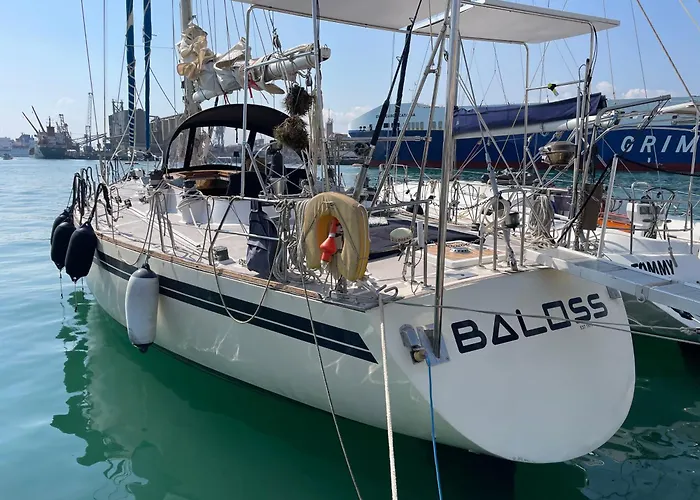 Úszó hotel Sailboat On Board *